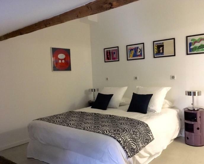 Les Terres Hotel Chaponost ภายนอก รูปภาพ